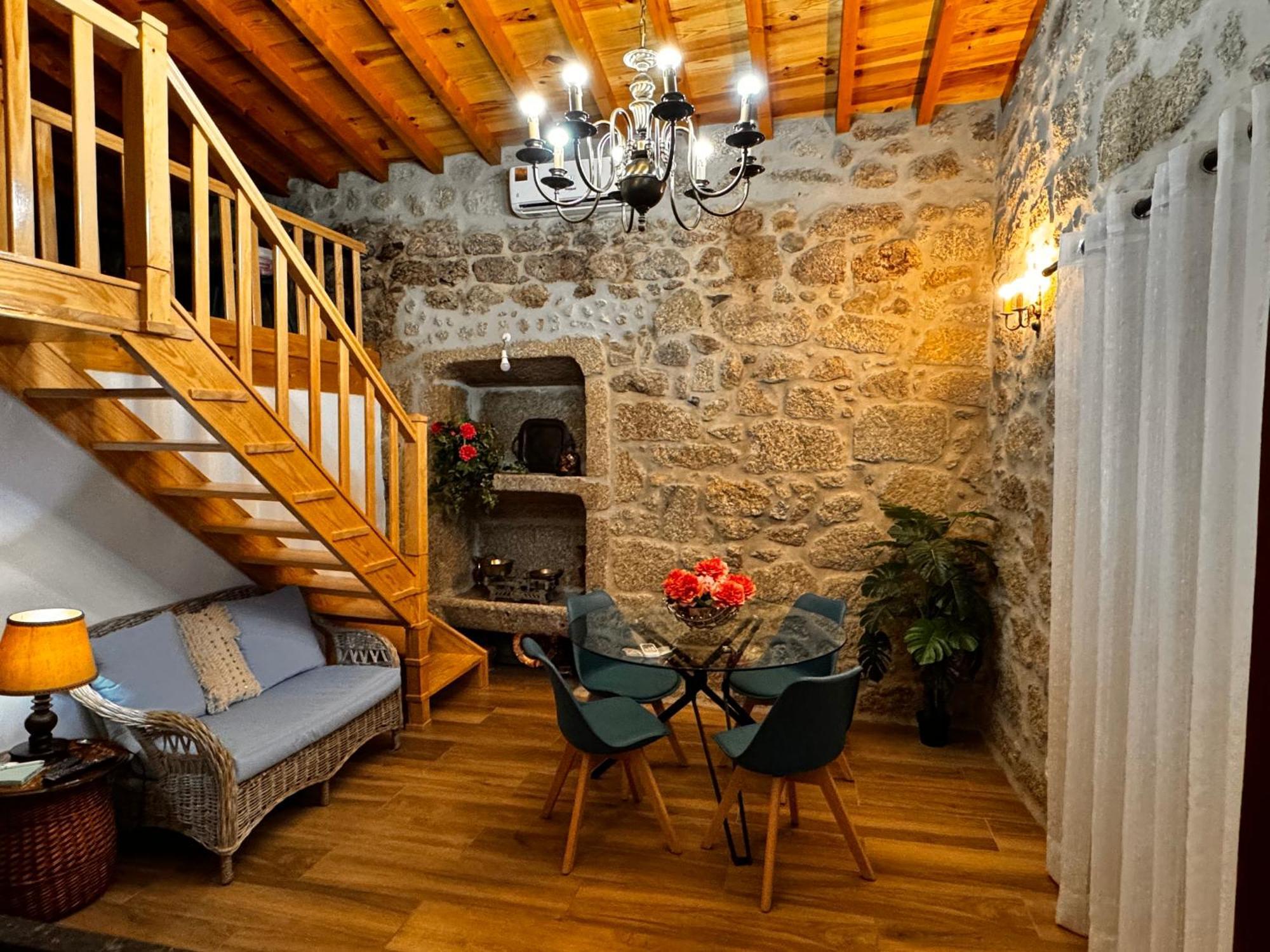 Casa Da Vila - Apartamento Duplex Alpedrinha 외부 사진